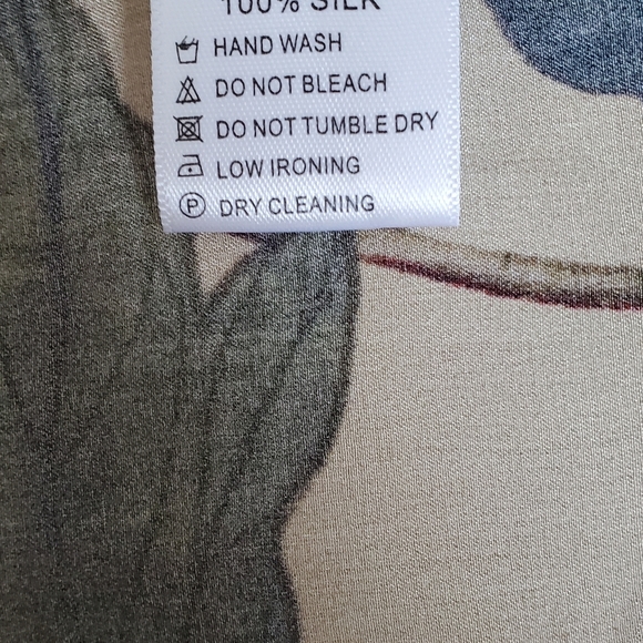 100% silk scarf - Picture 4 of 4